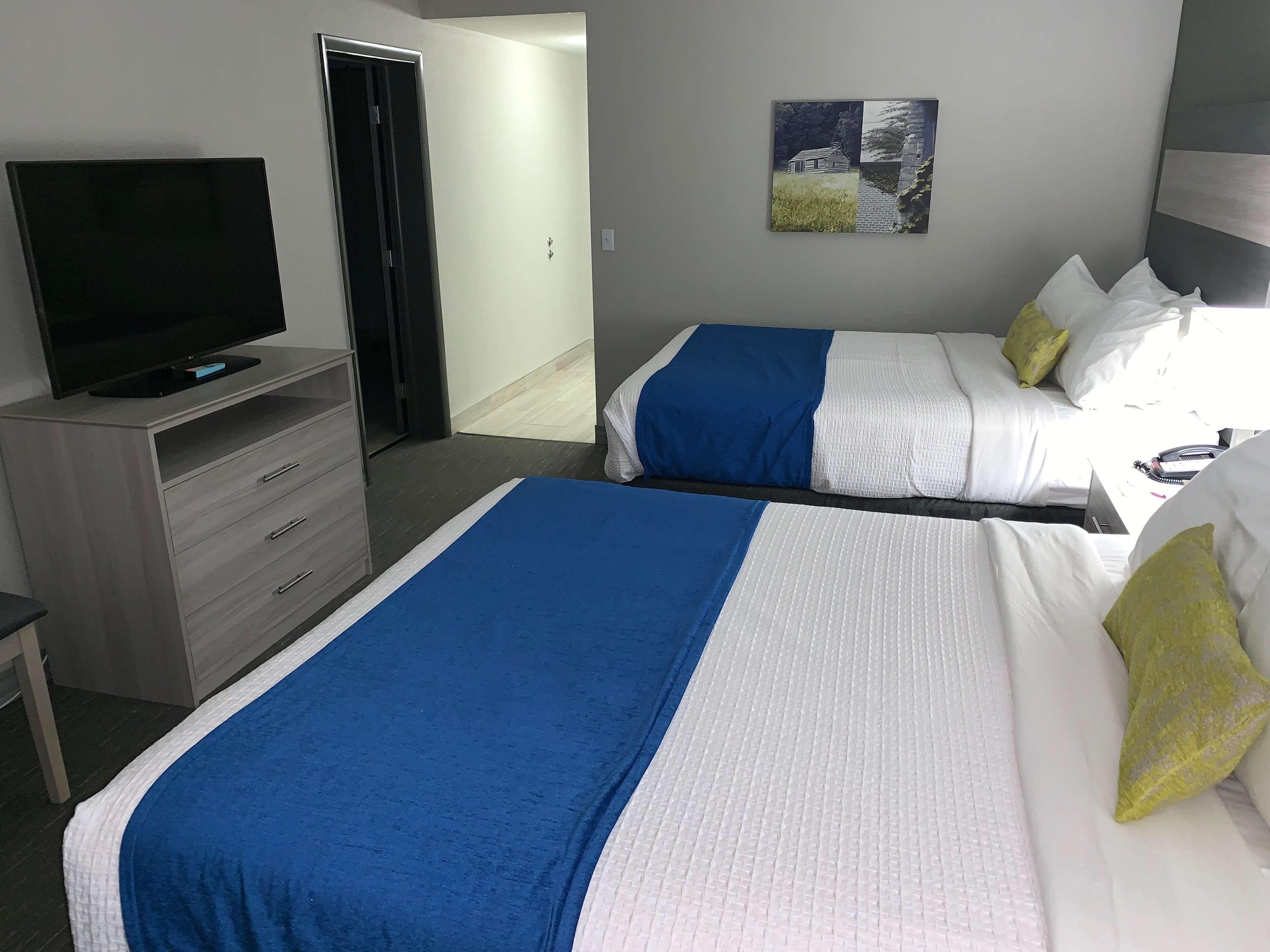 Western Scranton Hotel 3*