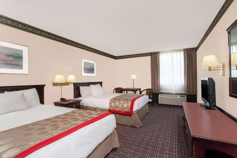 Hotel Western Scranton 3*